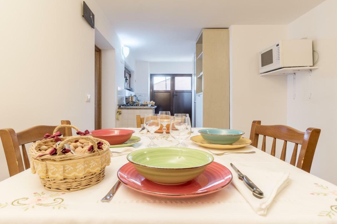 Peperino Attic Flat Apartment Чампино Екстериор снимка