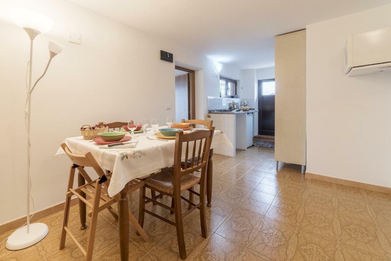 Peperino Attic Flat Apartment Чампино Екстериор снимка